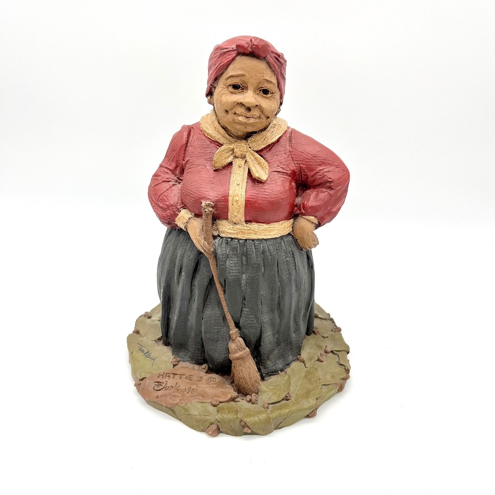 Tom Clark 1981 Hattie Figurine Broom Folk Art Sculpture Pen Signed 1990 TX‎